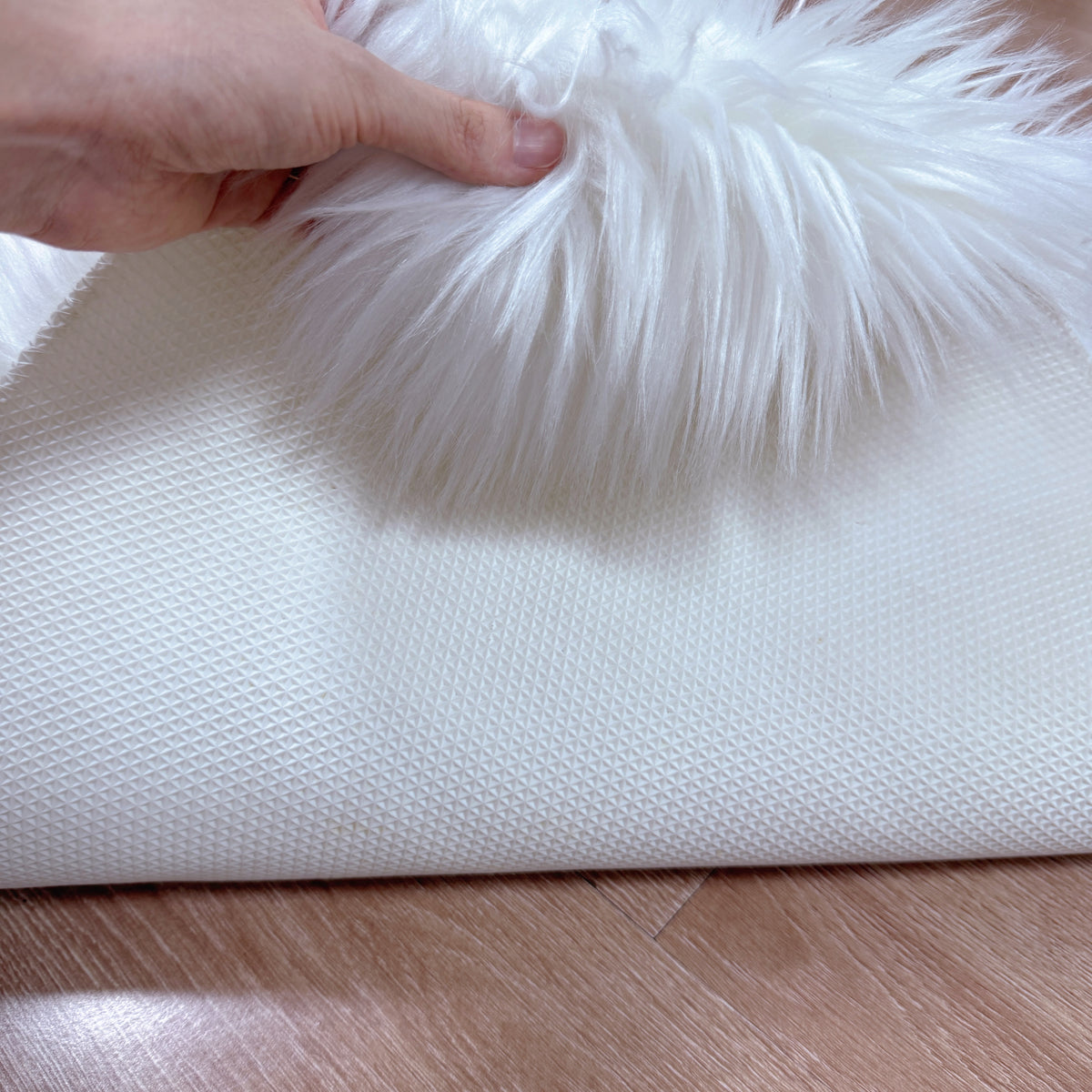 Beglad White Faux Sheepskin Fur Machine Washable Runner Area Rugs for Bedroom Living Room 2x6 Shag Rugs for Hallways Room Décor