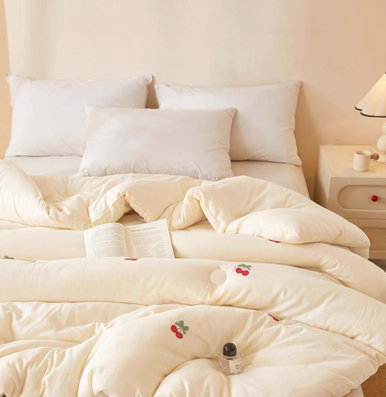 DETUM  Cute Cherry Embroidered Comforter, Soft Lightweight Fluffy Bedding Comforter, Cream White Solid Quilt for Bedroom All Season Use