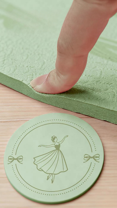 Foxmas  Matcha Green Round TPE Yoga Mat 80×80cm, 6mm Thick Non Slip Exercise Mat, Eco Friendly Kids Dance Mat with Ballerina & Bow Print for Ballet, Stretching, Home Workout
