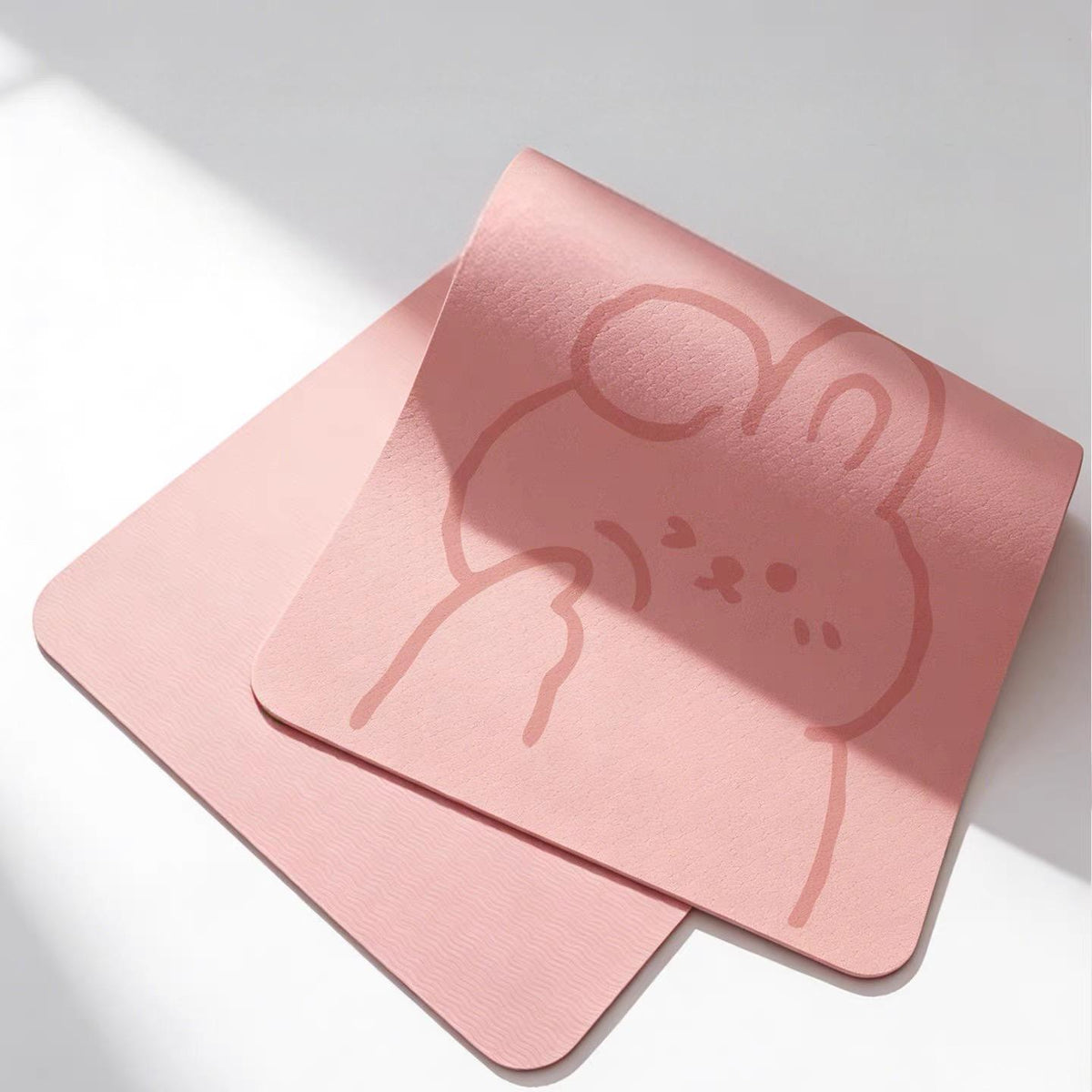 Quenlife  Cute Pink Rabbit Printed TPE Yoga Mat 90×60cm, 6mm Thick Double Sided Non Slip Exercise Mat, Eco Friendly Dance Mat for Kids, Girls, Home Workout, Ballet & Stretching