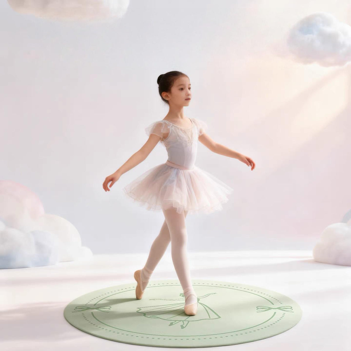 Foxmas  Matcha Green Round TPE Yoga Mat 80×80cm, 6mm Thick Non Slip Exercise Mat, Eco Friendly Kids Dance Mat with Ballerina & Bow Print for Ballet, Stretching, Home Workout