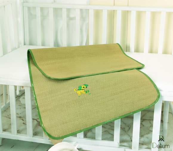 D DETUM Natural Straw Baby Crib Cooling Mat, Breathable & Skin-Friendly Summer Sleeping Pad for Toddler Bed, Eco-Friendly Cool Grass Mat with Cute Embroidery for Baby Crib/Stroller